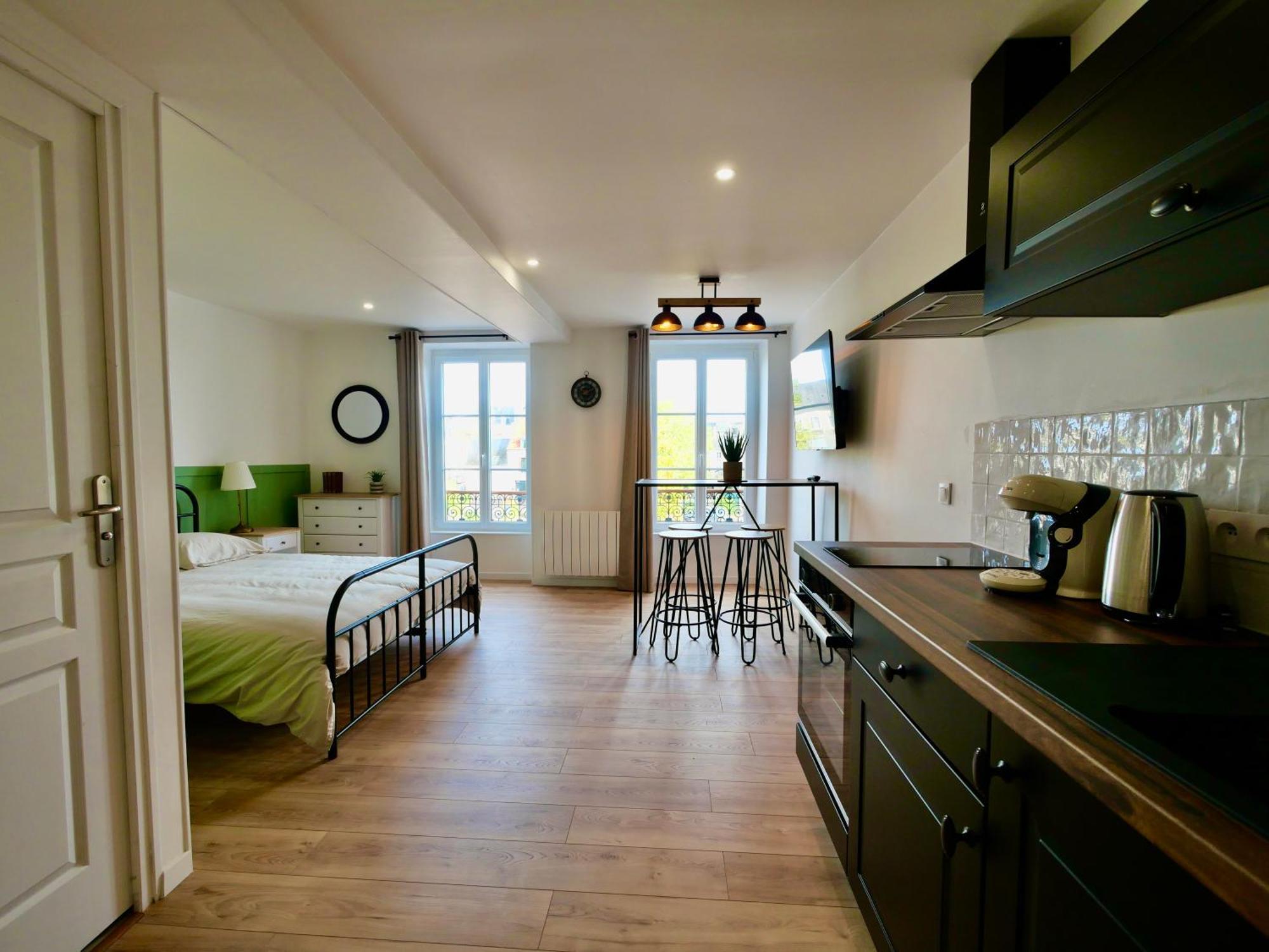 D-Day Suites Карантан Экстерьер фото